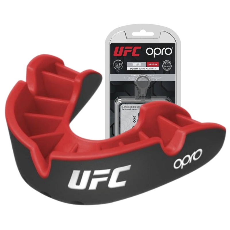 Капа OPRO Silver UFC дитяча (вік до 11) Black/Red (ufc.102515001) Капа OPRO Silver UFC дитяча (вік до 11) Black/Red (ufc.102515001)