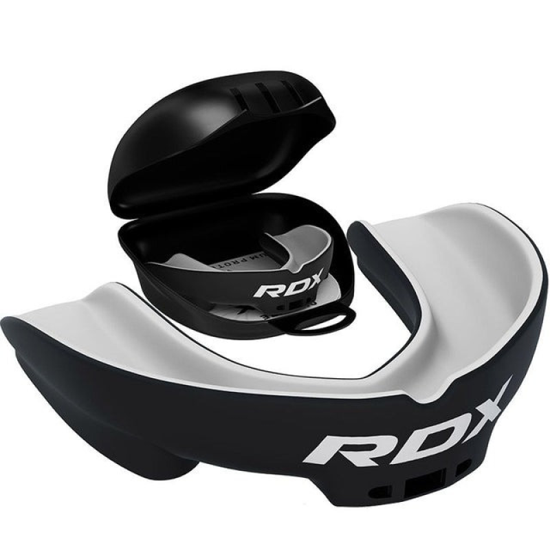 Капа RDX 3w доросла (вік 12+) Black/White Капа RDX 3w доросла (вік 12+) Black/White